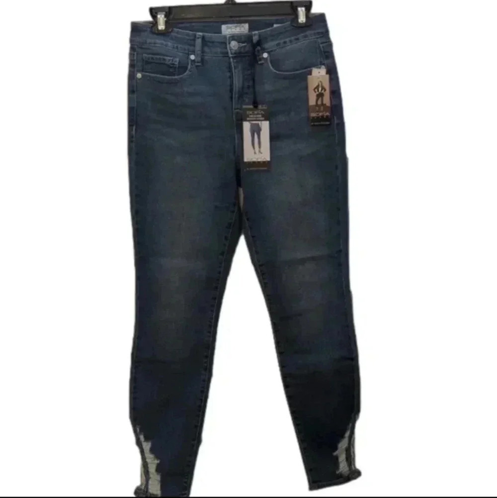 Sofia Vergara High-rise skinny ankle jeans